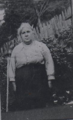 mlpweaver.jpg
This is Martha Litisha Phipps, daughter of James Harvey Phipps and Evaline Weaver, and wife of Clayborn Monroe Weaver.  They lived at Wolf Knob, Grayson County, Virginia.
