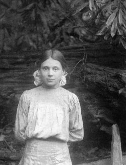 heather1.jpg
Photo courtesy of Heather Sexton.  She lived near Helton Creek in the Sturgill's Community of Ashe County.
