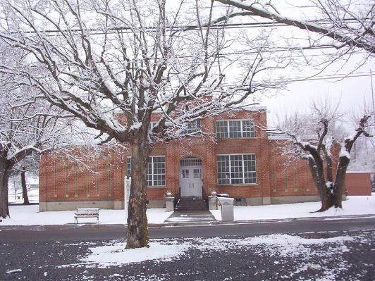 Chilhowie High School
This building served as the Chilhowie High School from 1930-1958; and as Chilhowie Middle School from 1958-1986.  It is currently the Chilhowie Community Center, and houses the Chilhowie Public Library.  Photo by Jeff Weaver, February 11, 2006.
