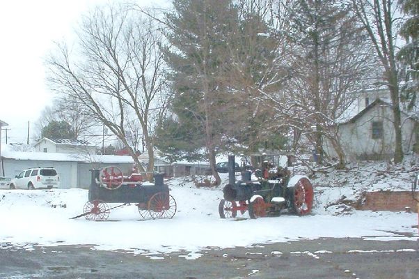 000_0018.jpg
This pair of steam engines sit beside U.S. 11 in downtown Chilhowie, VA.  Photo by Jeff Weaver, February 2006.
