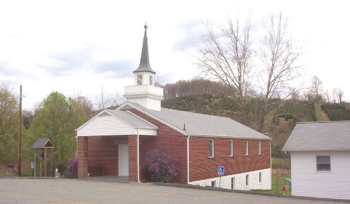 New Hope Freewill Baptist Church
Photo April 16, 2006 by Jeff Weaver.
