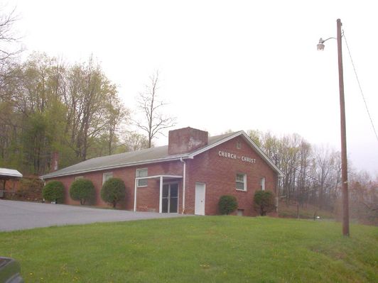 100_1601.jpg
Located on Route 613 (Poor Valley Road) near Saltville, VA.  Photo April 19, 2006 by Jeff Weaver
