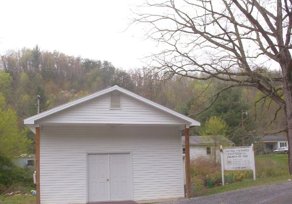 100_1603.jpg
Located off Poor Valley in Aistrop Hollow, this view of the Deliverance Pentecostal Church of God was made April 19, 2006 by Jeff Weaver
