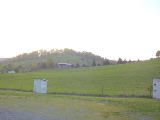 100_1688.jpg
This out house is located between the Rich Valley Masonic Lodge and the New Cove United Methodist Church.  Photo April 23, 2006 by Jeff Weaver.
