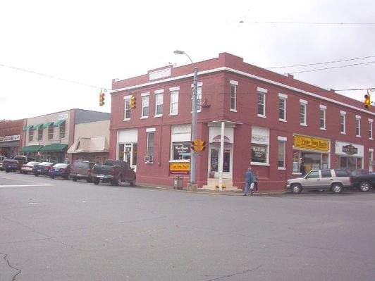 100_1790.jpg
This is a photo of the old Hotel building in West Jefferson, taken on October 20, 2006 by Jeff Weaver. The hotel now houses offices and shops.
