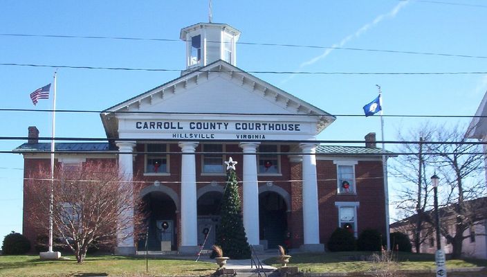 Caroll County Courthouse
Photo December 6, 2006 by Jeff Weaver.
