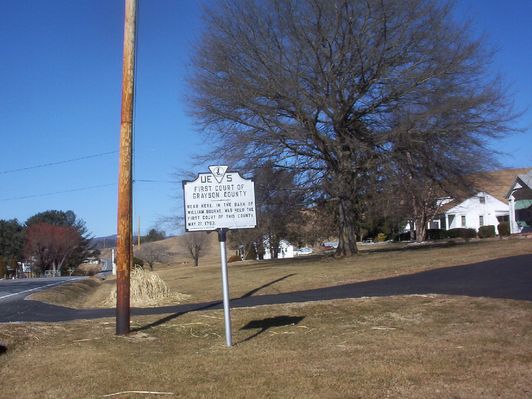 Providence - Historical Marker
This marker indicates the location of the first court held in Grayson County.  Photo by Jeff Weaver, February 2007.
