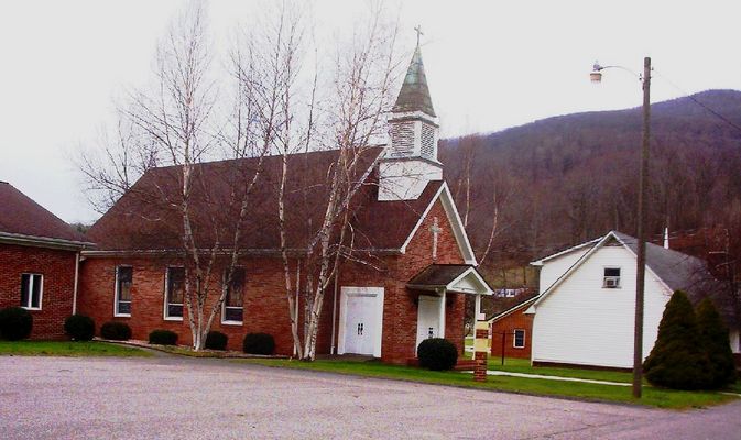 Smethport - Smethport United Methodist Church
Photo by Jeff Weaver, April 18, 2007.
