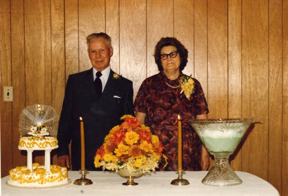 Roscoe and Winnie Phipps Neaves
Photo taken on their 50th wedding anniversary, in 1979.
