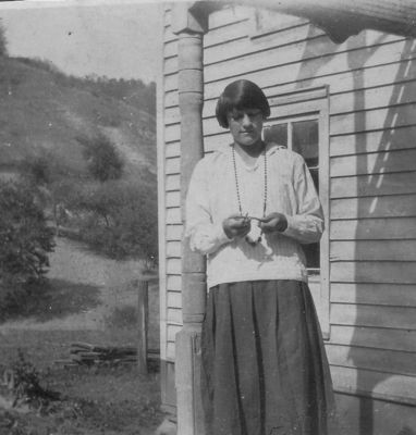 232.jpg
Mary P. Pugh is shown here about 1928 at her home at Weaver's Ford in Ashe County knitting.  She was the daughter of Benjamin Franklin Phipps and Cora Lee Richardson.
