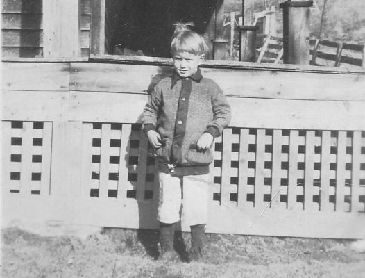 665.jpg
Clarence Weaver shown at the family home of the Middle Fork of Helton about 1930.  He was the son of Arthur Fred Weaver and Nancy Emaline Sturgill.
