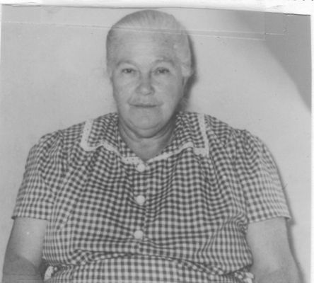 909.jpg
Daughter of Clayborn Monroe Weaver and Martha Litisha Phipps.
