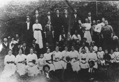Click to view full size image
==============
Weaver, Clayborn Monroe Family
this 1915 image was made at the wedding of Isaac Quincy QWeaver and Amanda Perkins, who are not pictured. Clayborn Monroe Weaver is on the extreme left and his wife Martha Lititicia Phupps Weaver is on the extreme right of the photo. from Jeff Weaer's collection.
Weaver, Clayborn Monroe Family
this 1915 image was made at the wedding of Isaac Quincy QWeaver and Amanda Perkins, who are not pictured. Clayborn Monroe Weaver is on the extreme left and his wife Martha Lititicia Phupps Weaver is on the extreme right of the photo. from Jeff Weaer's collection.