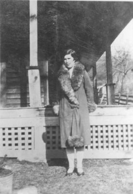 961.jpg
Florence Weaver, daughter of Clayborn Monroe Weaver and Martha Litisha Phipps.  Born in Grayson County but moved to Smyth as an adult, and worked at the Southwest Virginia State Hospital.
