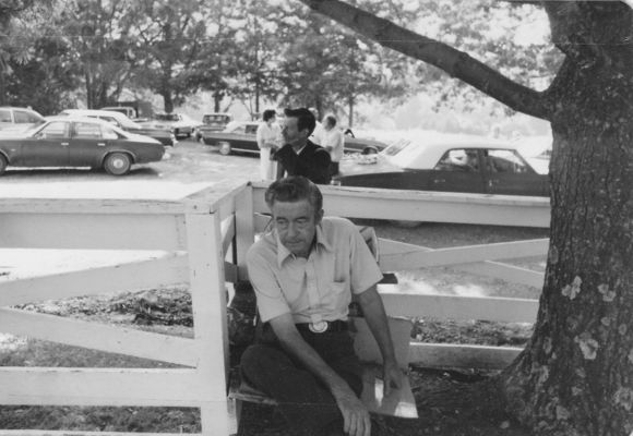 976.jpg
Famous as a musician.  This photo was taken at the Haw Orchard Cemetery Decoration in 1978 by Jeff Weaver
