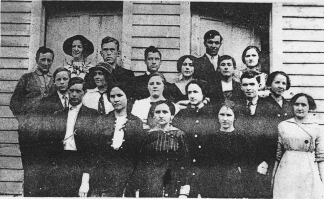 986.jpg
The Helton Academy was one of the first high schools in Ashe County.
