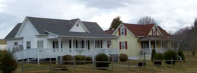 Fries - Blair's Ferry Homes
Homes at (historic) Blair's Ferry section of Town of Fries, Providence Dist., Grayson.  These homes predate the Town of Fries.  Photo by Shawn Dunford.  Courtesy of David Arnold

