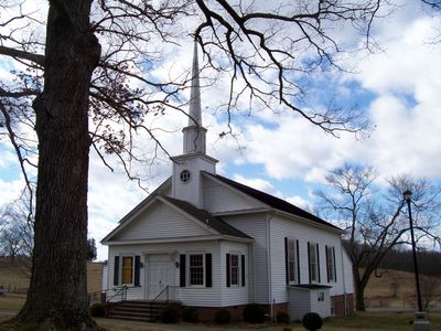 Bridle Creek - Bridle Creek Unied Methodist Church
Bridle Creek United Methodist Church, Grayson.  Photo by Shawn Dunford.  Courtesy of David Arnold 


