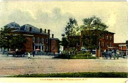 Caldwellchsq1907.jpg
This postcard dates from 1907.
