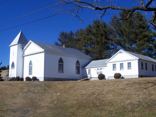 Foster Falls - Galenea Methodist Church
The white church is the Galena Methodist Church on US 52 at it's intersection with Major Graham's Road.  Hannah Walton Sanders (1806-1876) mentions this church in her Civil-War diary http://home.alltel.net/cjwalker/ Photo by Shawn Dunford.  Courtesy of David Arnold [email]david.arnold@adelphia.net[/email]
