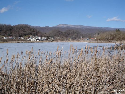 Saltville - Lower Well Fields
This January 29, 2007 photo by Don Smith [email]dsmith1043@comcast.net[/email] shows the lower well fields frozen over.
