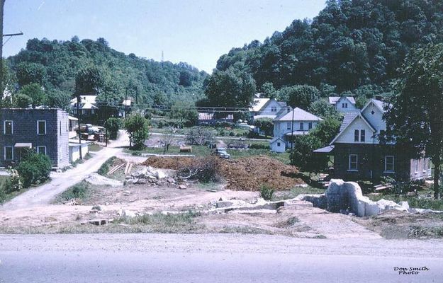 Intersection107and91June1964(2).jpg
This photo was taken June 1, 1964.  Courtesy of Don Smith [email]dsmith1043@comcast.net[/email]
