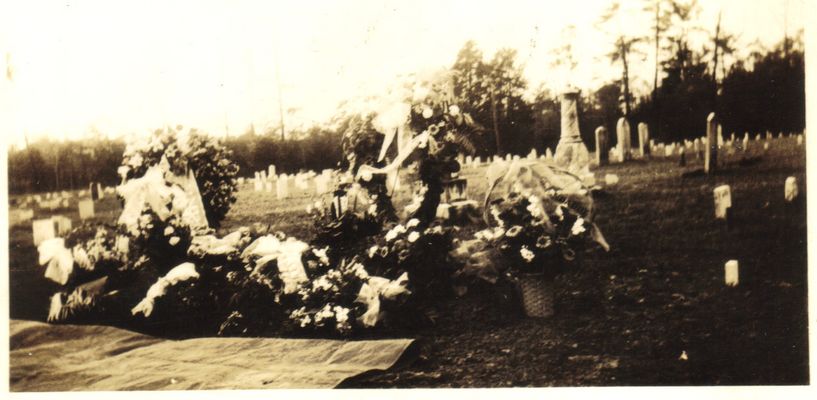 J.A.Eggersgrave.jpg
This is the grave of J. A. Eggers, Johnson County, Tennessee.  Courtesy of Linda Viel [email]viel@comcast.net[/email]

