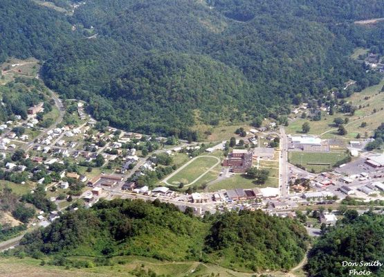 Saltville - Aerial View
This August 28, 1997 photo is by Don Smith [email]dsmith1043@comcast.net[/email]
