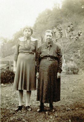 Allred, Minnie and Frost, Laura
This picture shows my great aunt Minnie Allred with her aunt Laura Frost. Laura was a daughter of Stephen F. Frost and Martha Bedsaul. Minnie Allred was the daughter of Thomas C. Allred and his wife Julina Frost. Laura was born in Pipers Gap in October 1879.  Courtesy of Mike Marshall [email]mmarshall13@triad.rr.com[/email]

