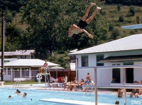 Saltville - Hardy Roberts Pool
THE BRAND NEW SWIMMING POOL / SALTVILLE, VA. / JUNE 1973.  Courtesy of Don Smith[email]dsmith1043@comcast.net[/email]

