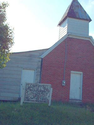 Picture 087~0.jpg
Apparently, this church is no longer in use.  Photo May 3, 2006 by Jeff Weaver.
