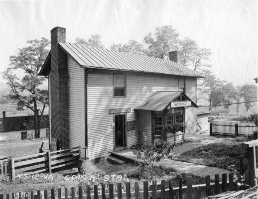 austinvillestation.jpg
This is the Austinville Railroad Depot as shown in a 1920s era photo.
