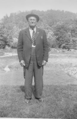 Blevins, Jeter
B. 1875, d. 1957, this 1954 photo was taken by Clarence Weaver at Grassy Creek, Ashe County, NC.
