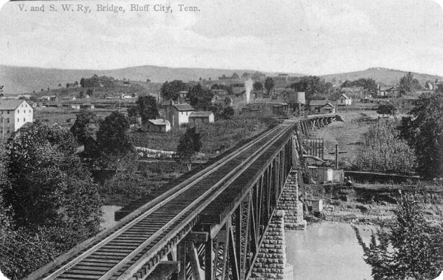 bluffcityrrbridge.jpg
This is from a circa 1910 postcard.
