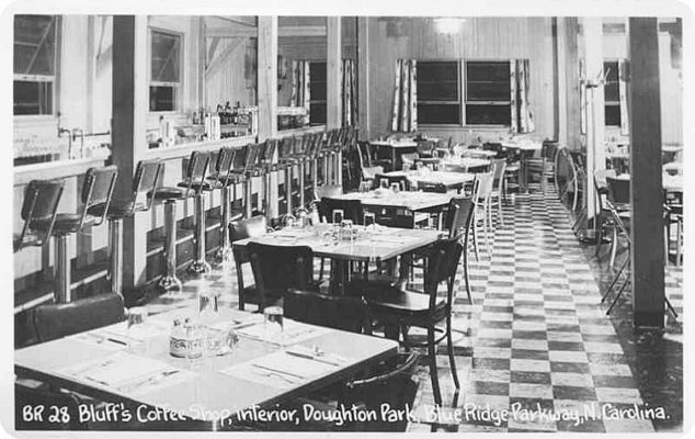 Doughton Park - Bluff's Coffee Shop
This is a 1950s postcard view of the Bluff's Coffee Shop in the Doughton State Park along the Blue Ridge Parkway.
