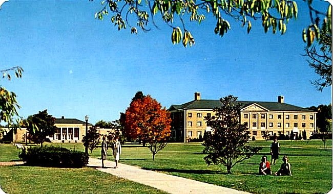 Radford - Bolling Hall
According to the blurb on the back of this 1970s postcard, Bolling Hall provided housing for 135 female students at Radford University.

