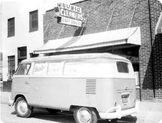 busiccleaners.jpg
This is an early 1960s photo of a business in Galax.
