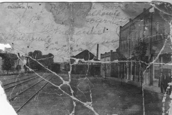 Chilhowie - Chilhowie Mills
This early 20th century postcard shows the Chilhowie Mills.  Courtesy of Edna Bonham Love.
