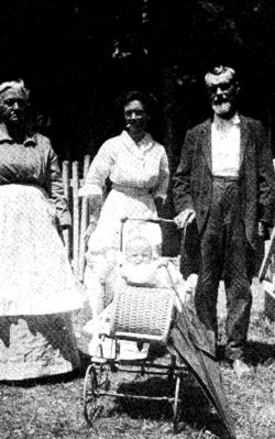 cphjipps.jpg
Columbus Phipps, on the right, is shown in this ca. 1918 photograph.  He wrote his [url=http://www.lulu.com/content/96134]Reminiscences[/url] in 1922.
