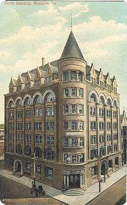 ferrybuilding.jpg
This is from a 1900-1910 era postcard.
