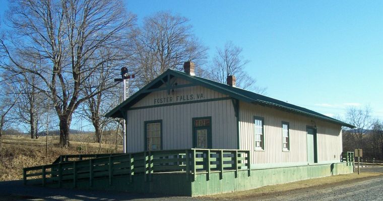 Foster Falls - Railroad Depot
Photo by Shawn Dunford.  Courtesy of David Arnold [email]david.arnold@adelphia.net[/email]
