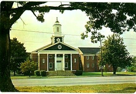 frontstreetbaptist.jpg
This is from a 1950s postcard.
