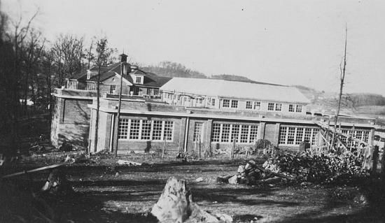 galaxsch.jpg
This photograph was taken in the late 1930s.
