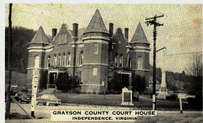 Independence - Grayson County Court House
This view of the 1908 Court House is presented in a 1956 postcard.

