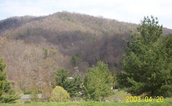 heltonknob.jpg
Photo by Jeff Weaver spring, 2003
