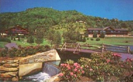 houndsears.jpg
This is from a 1960s era postcard.
