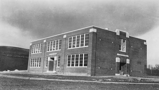 indehs.jpg
This photograph is from the late 1930s.
