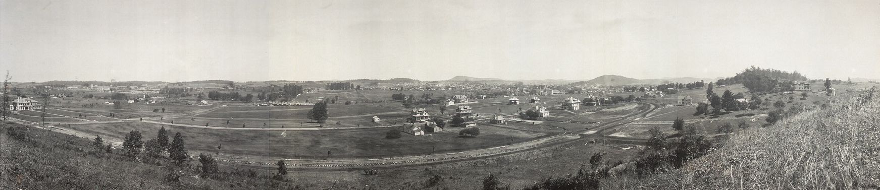 johnsoncitypanorama.jpg
This panorama of Johnson City, TN was taken in 1910 by H. M. Deaderick.  From the Library of Congress collection.
