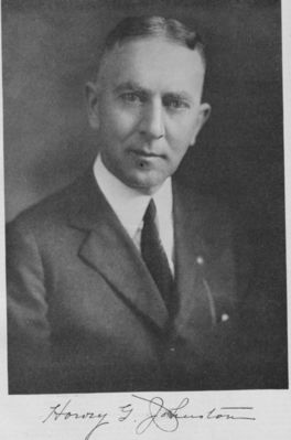 johnstonhg.jpg
Physician and surgeon with a practice at Pearisburg in 1924.  Born on November 18, 1877 at Pearisburg, son of dr. Harvey G. Johnston, Sr. and Mary Fowler Halsey.
