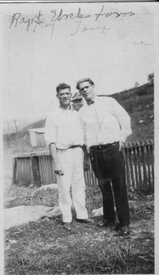 lesterraytom.jpg
This photo was taken in the 1920s.  They lived near Glade Spring, VA.
